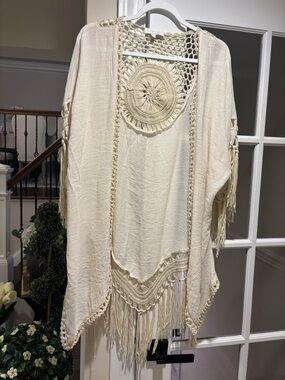 Women's Cream Crochet Fringe Boho Kimono Beach Cover Up - Size Small NWOT